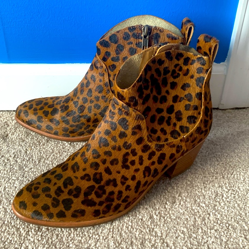 ❤️ NWT calf hair UGG Ankle Boots